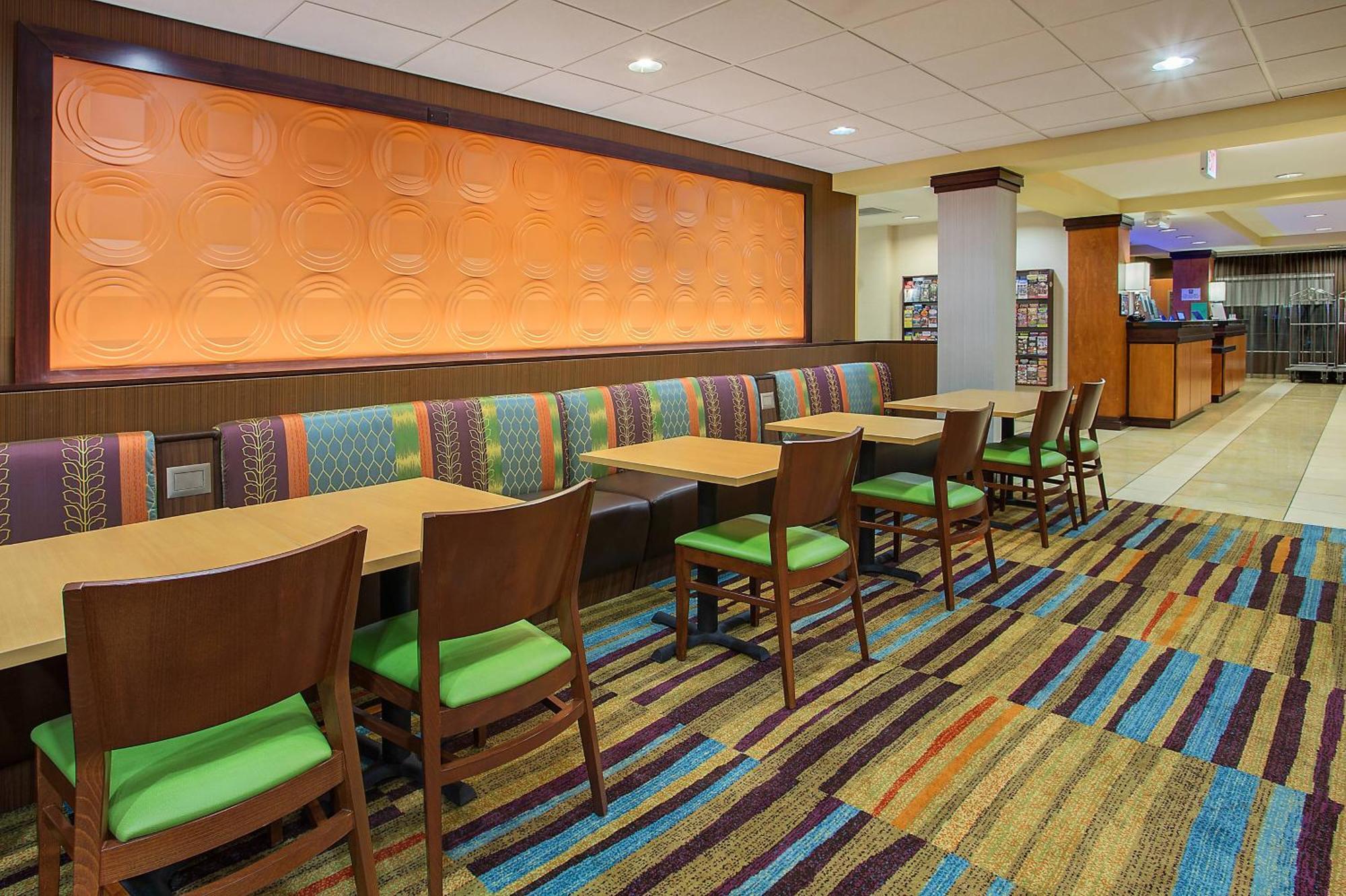 Fairfield Inn & Suites Kodak Luaran gambar